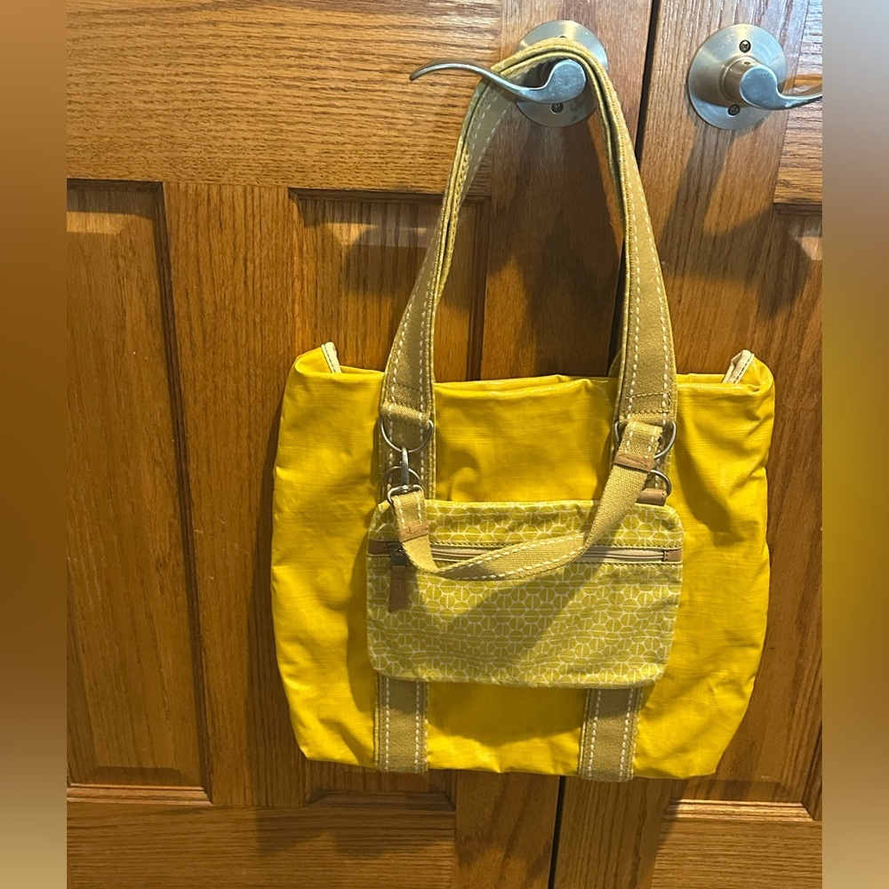 Fossil Yellow Canvas Tote With Detachable Small B… - image 1